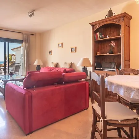 Apartment 2233-lovely 2 Bedrooms On The Beach, Pool And Port Manilva